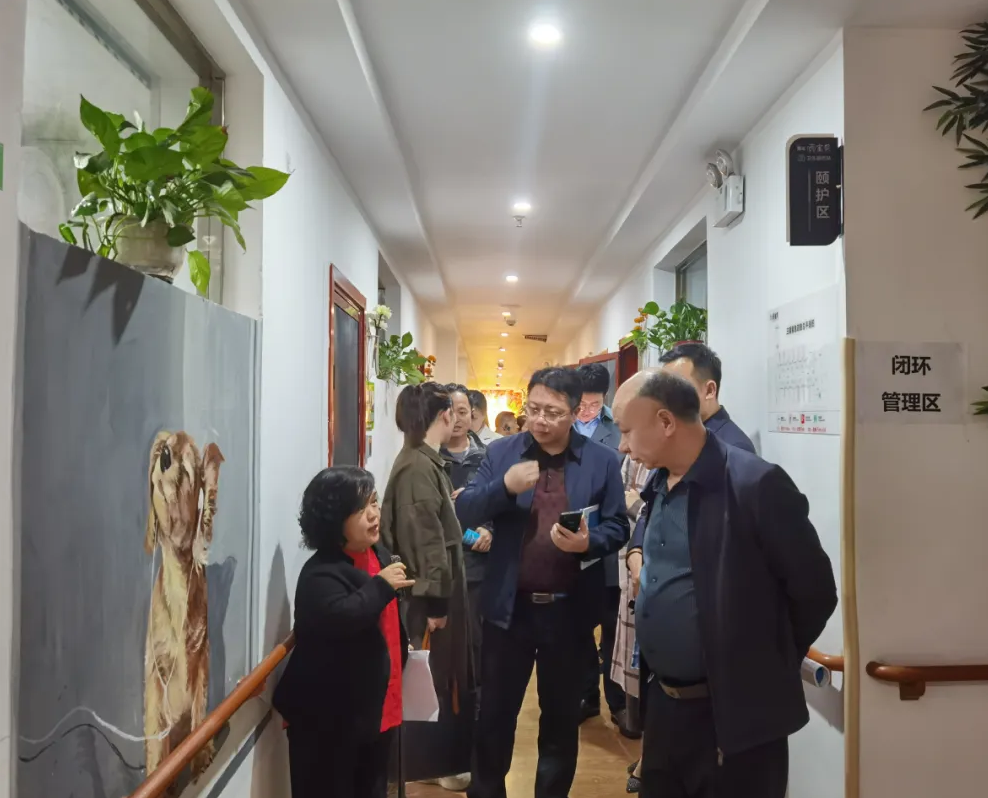 全省14個市州民政局分管領(lǐng)導(dǎo)、養(yǎng)老服務(wù)科科長、縣市區(qū)民政局分管副局長等100余人